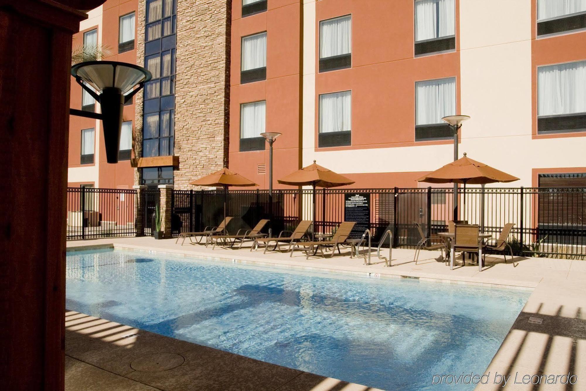 Hampton Inn & Suites Phoenix Chandler Fashion Center Exterior foto